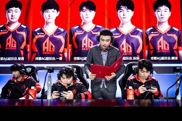 上演了一场