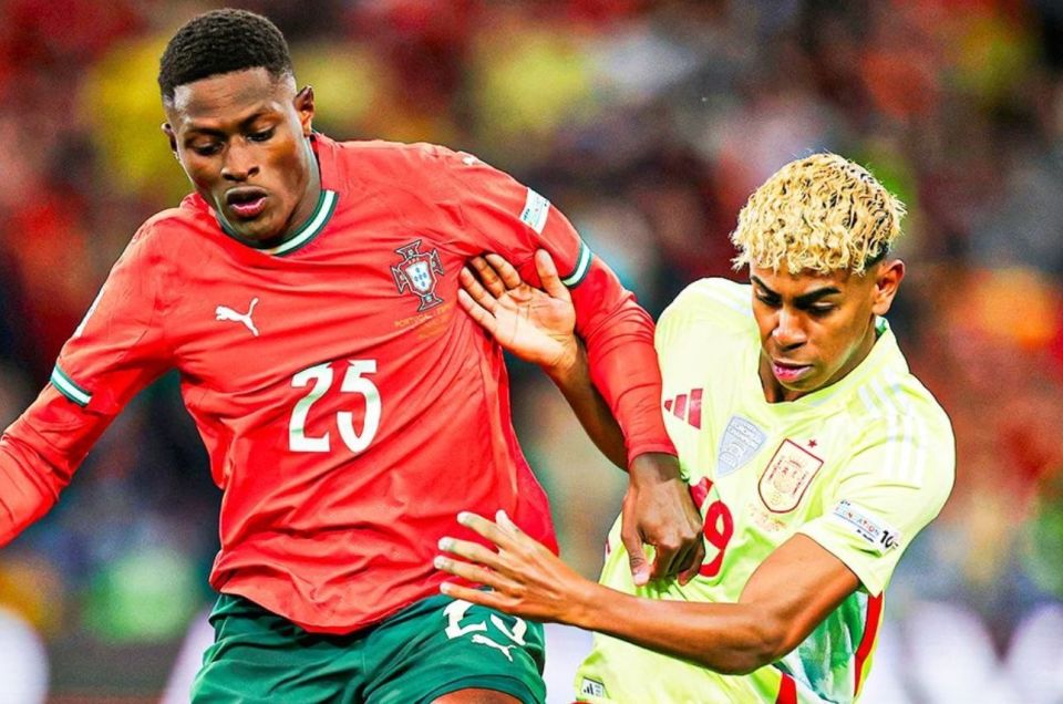 的足球工程 的足球工程